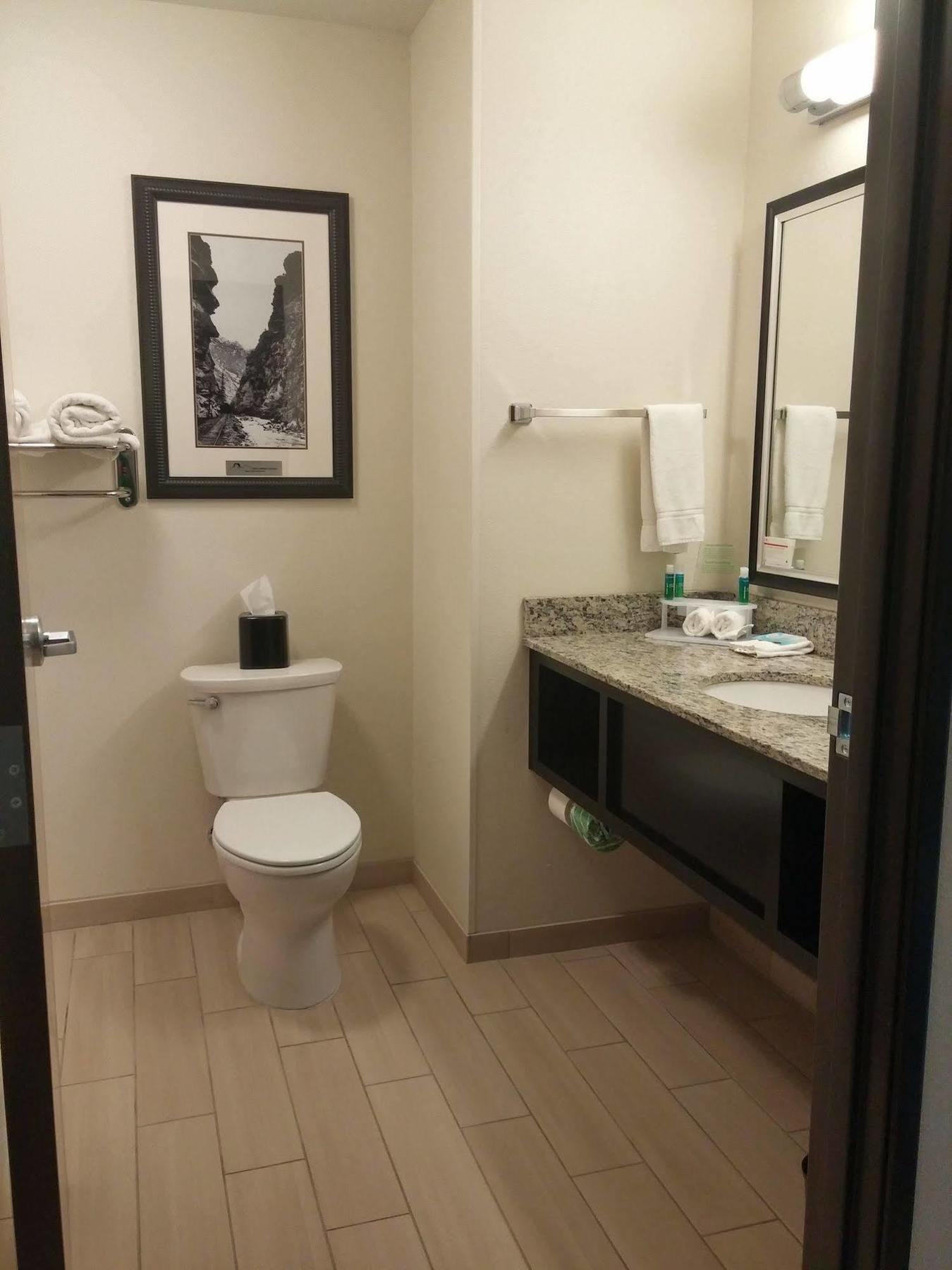 Holiday Inn Express & Suites Golden By Ihg Luaran gambar