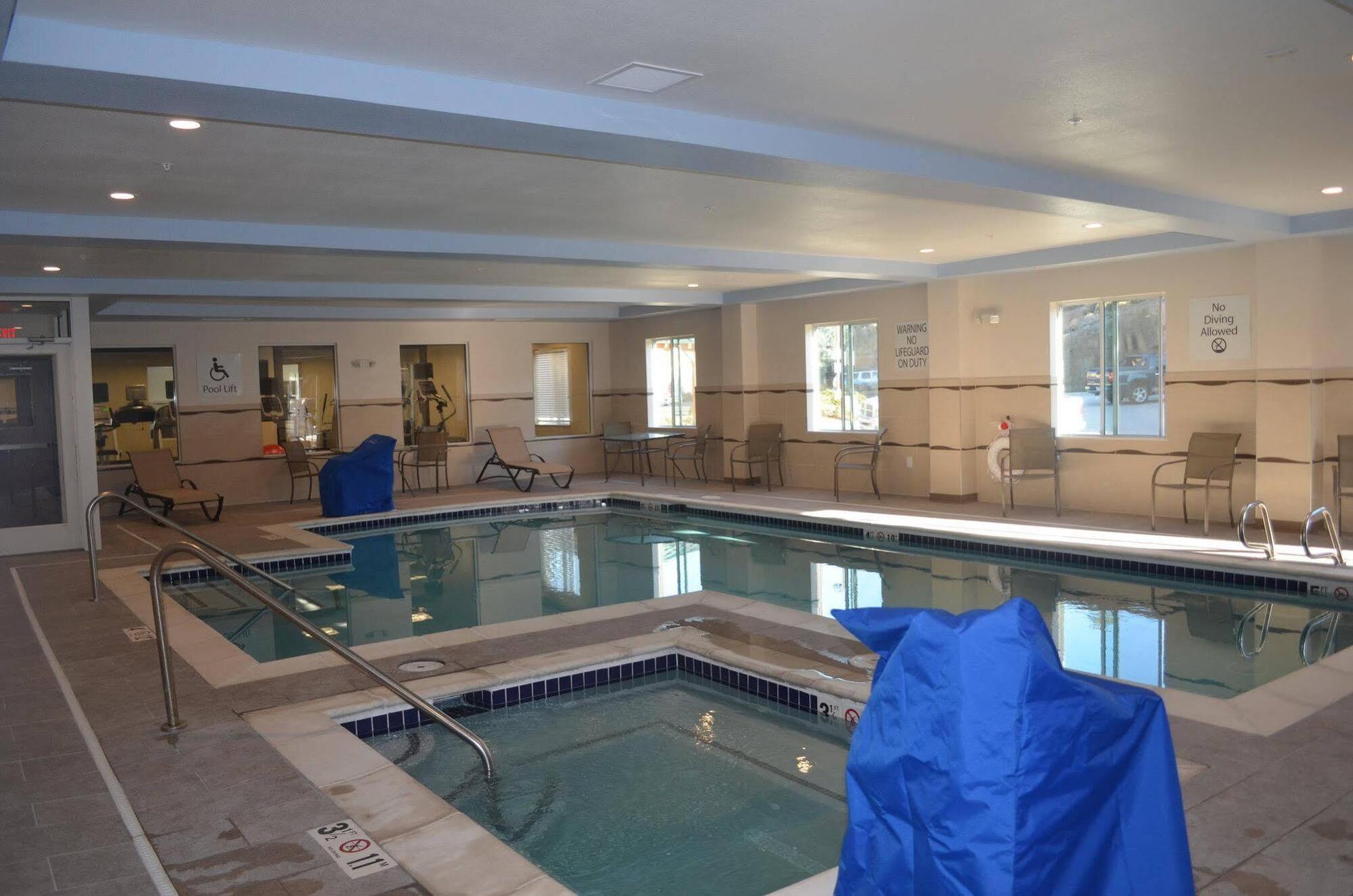 Holiday Inn Express & Suites Golden By Ihg Luaran gambar
